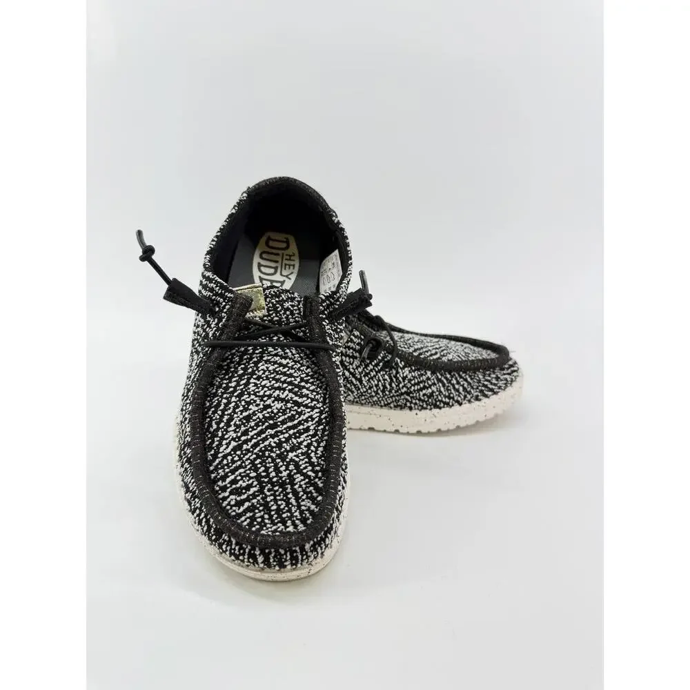 HEYDUDE Wendy Woven Zig Zag Black White Slip On Shoes Womens 6 40198-001